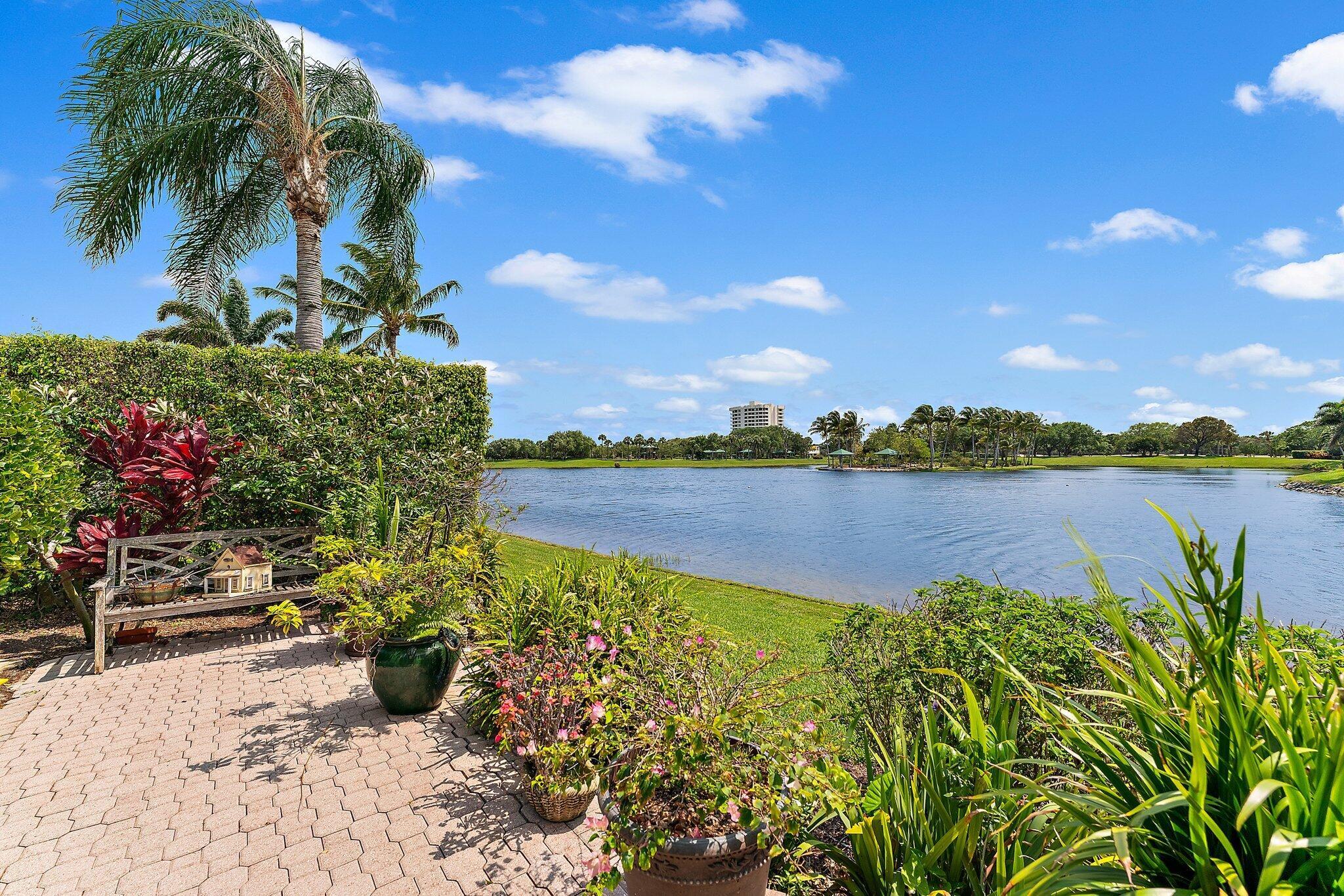 SOUTHERN CAY AT JONATHANS - Residential