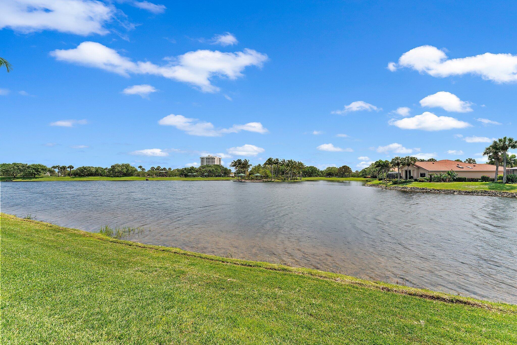 SOUTHERN CAY AT JONATHANS - Residential