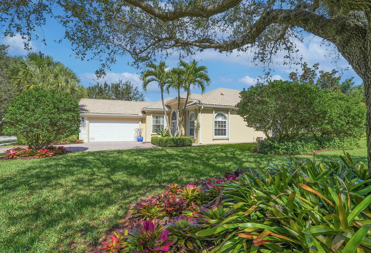 5129 Magnolia Bay Circle