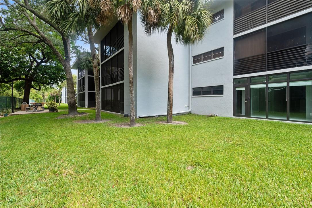 Bonaire at Woodmont #5 - Residential