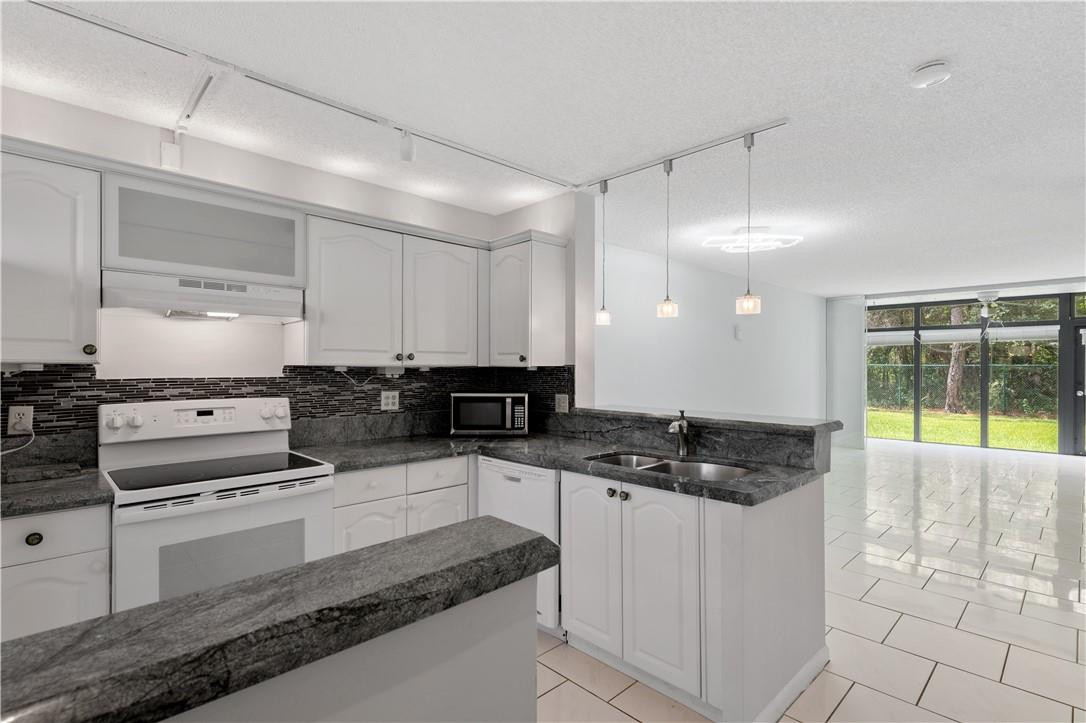 Bonaire at Woodmont #5 - Residential