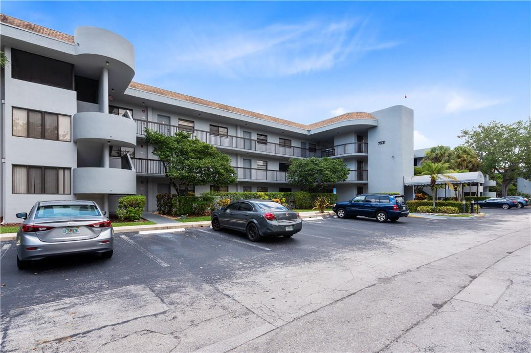 Bonaire at Woodmont #5 - Residential