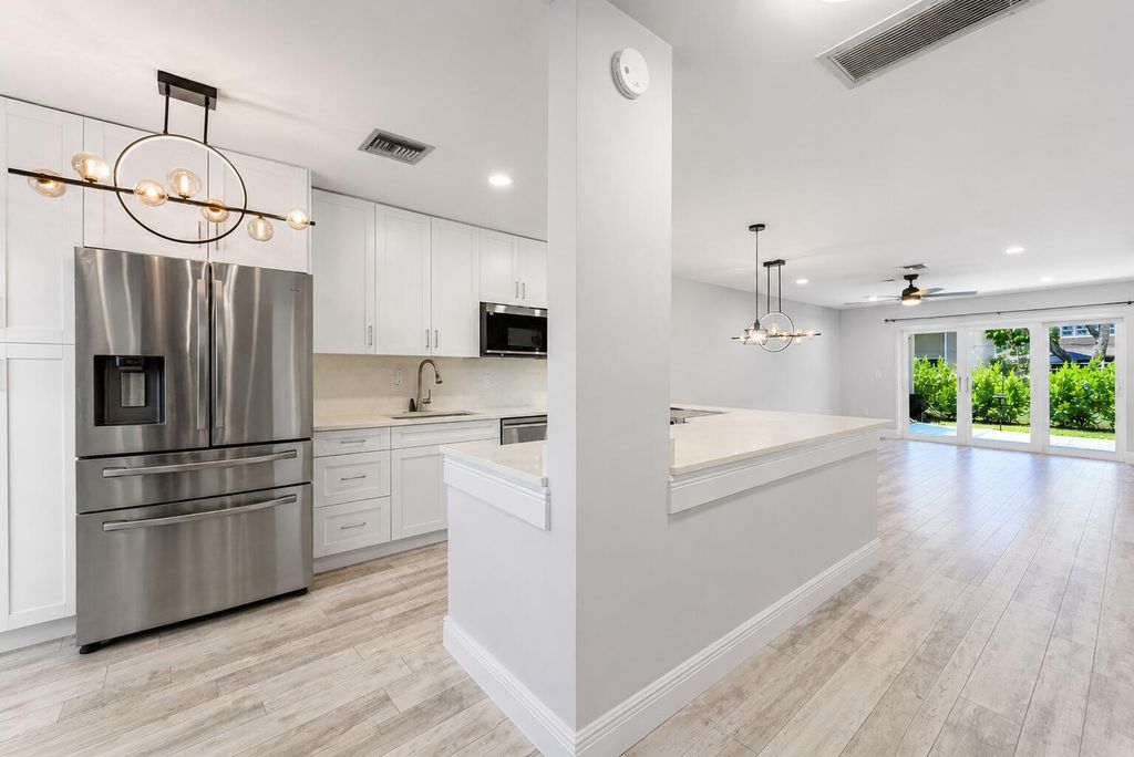 Photo of 13788 Via Flora #B, Delray Beach, FL 33484 (MLS # B26032816)