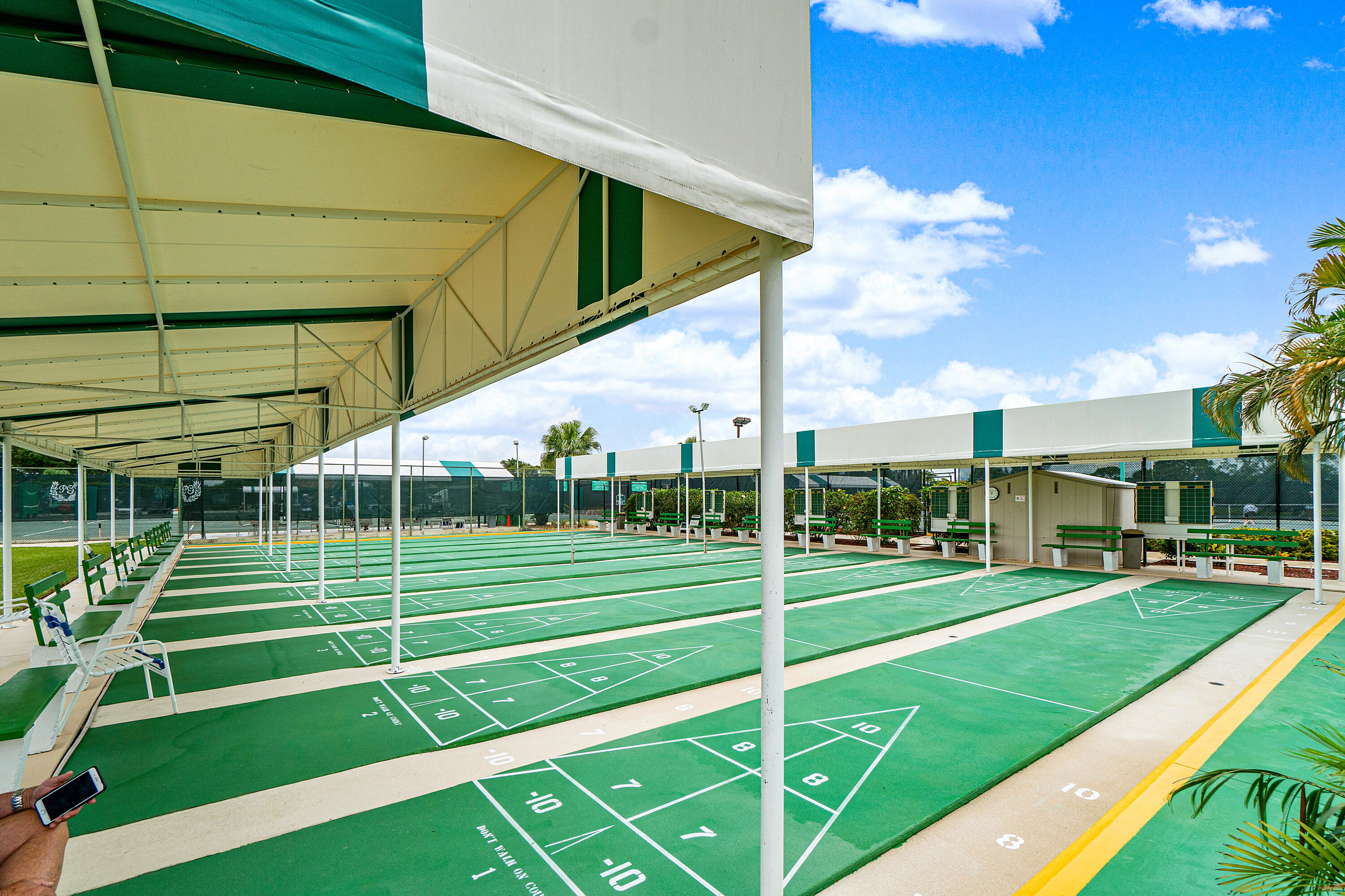PALM GREENS AT VILLA DEL RAY CONDO II - Residential