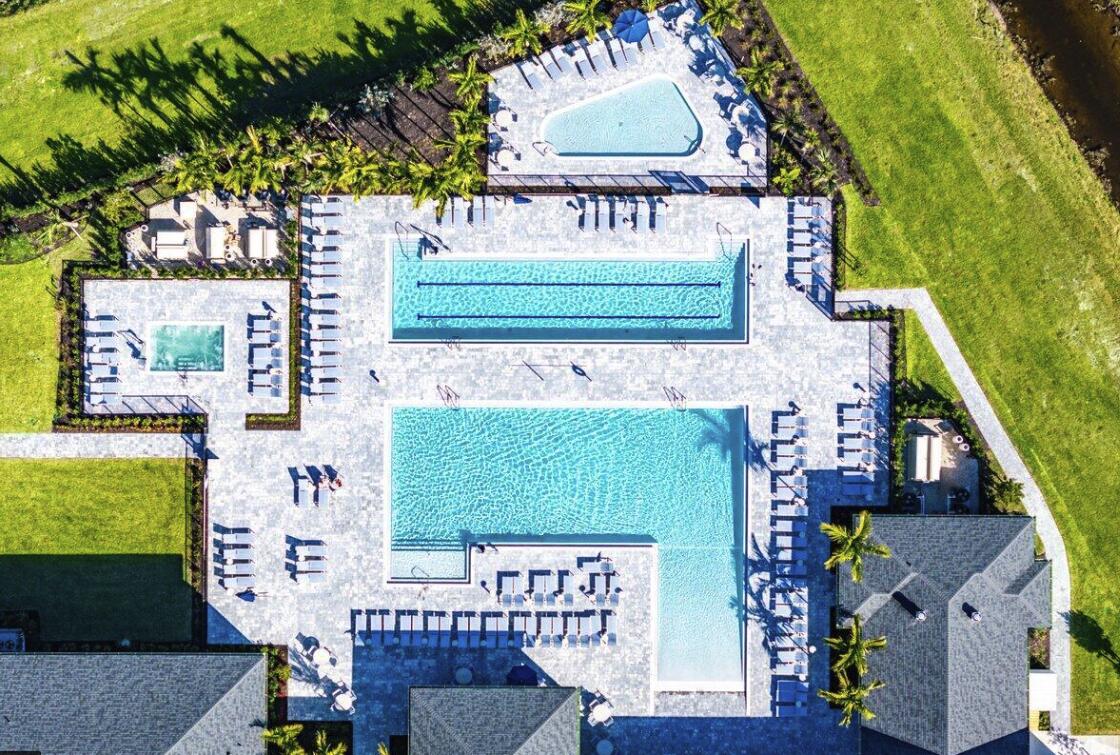 PALM GREENS AT VILLA DEL RAY CONDO II - Residential
