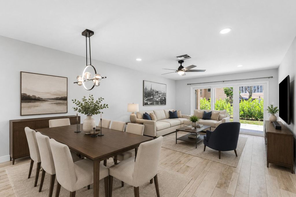 Photo of 13788 Via Flora #B, Delray Beach, FL 33484 (MLS # B26032816)