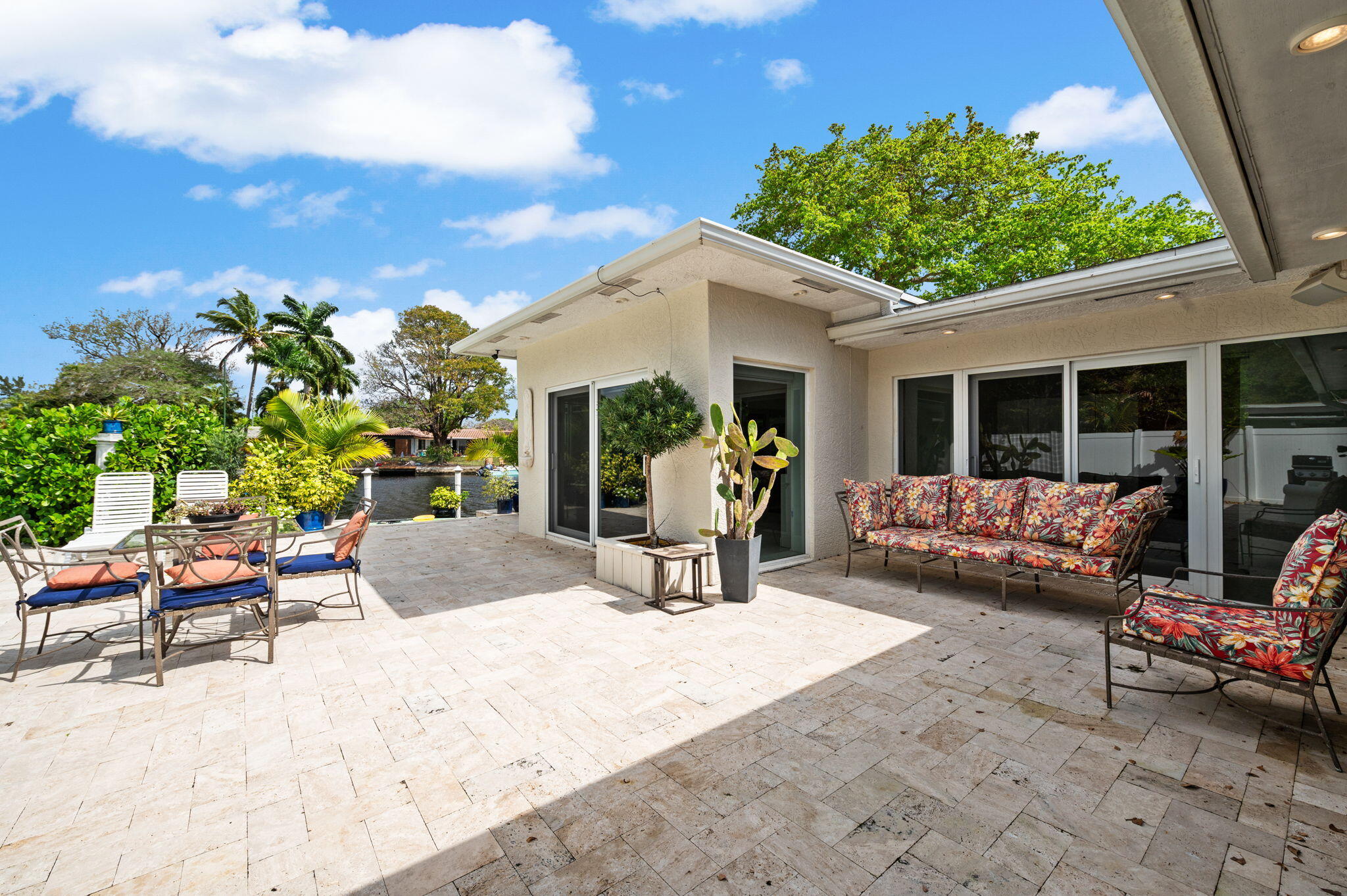 TROPICAL MANORS ADD 26 - Residential