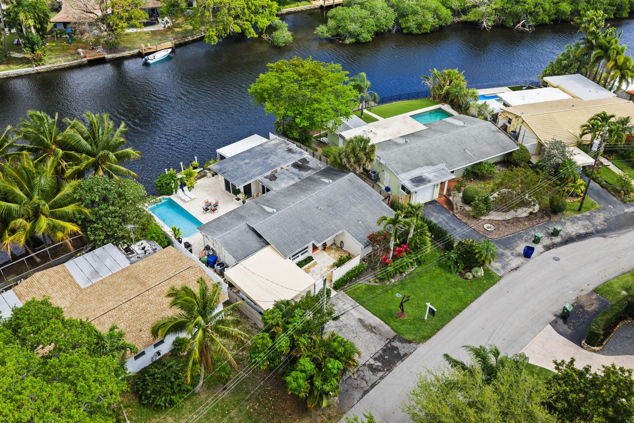 TROPICAL MANORS ADD 26 - Residential