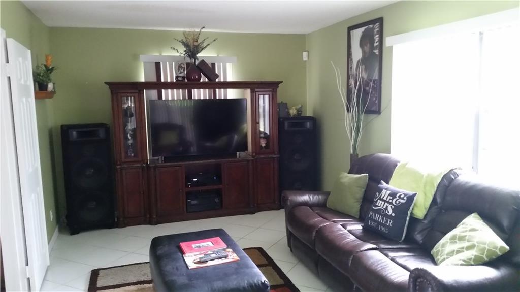 North Lauderdale Village - Residential