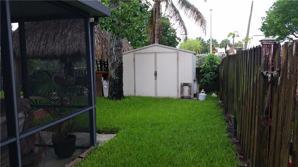North Lauderdale Village - Residential
