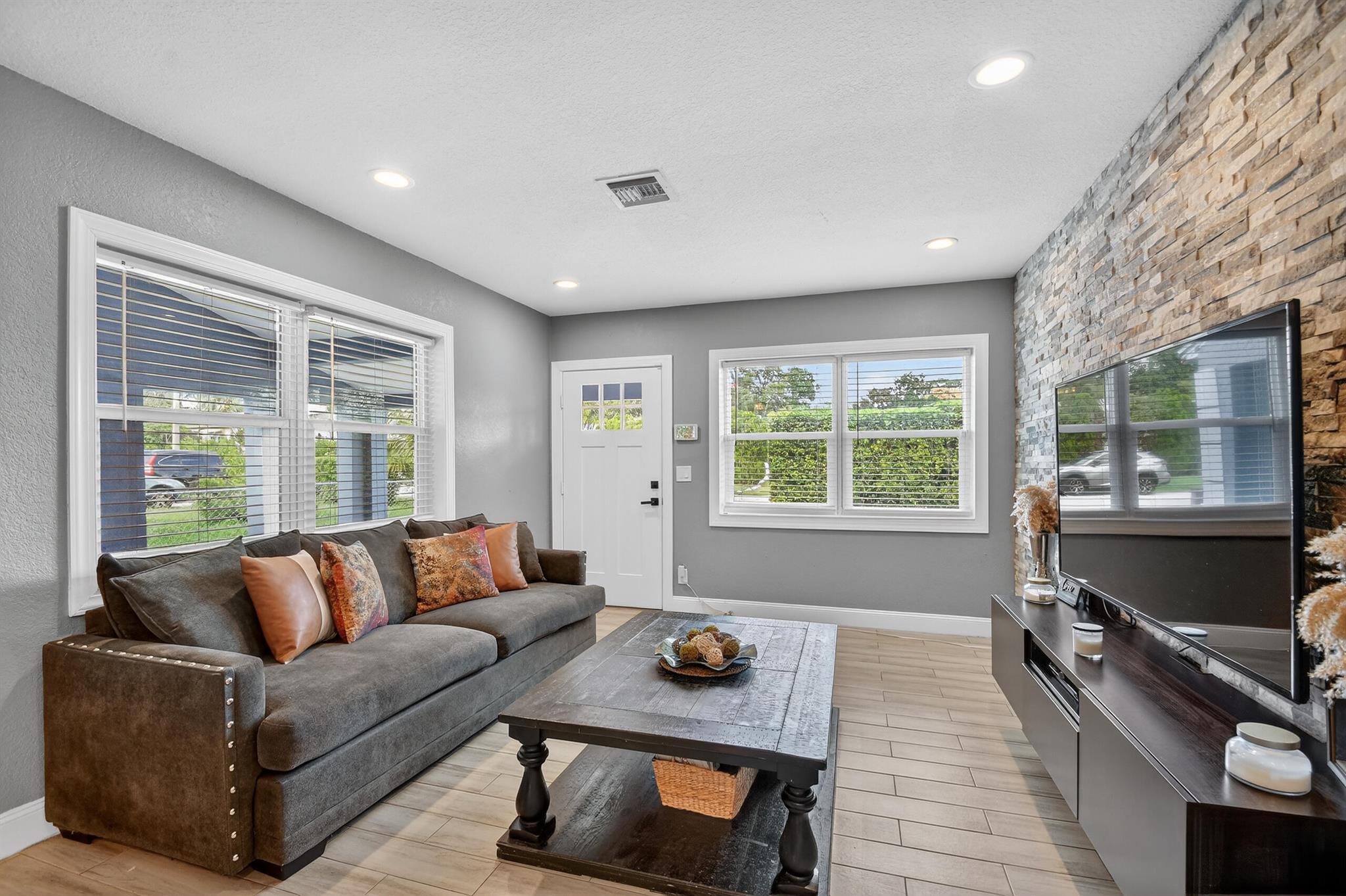 NORTHMORE ADD - Residential