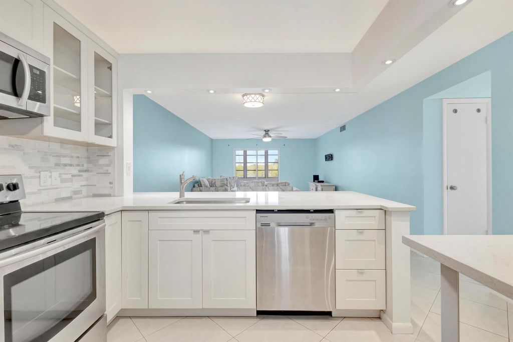 Photo of 2601 NE 3rd Court #3120, Boynton Beach, FL 33435 (MLS # R11076450)