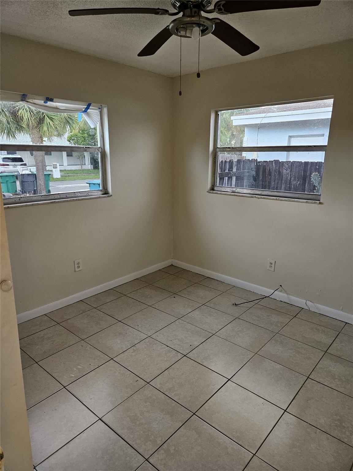 College Tr 19-9 B - Residential Lease