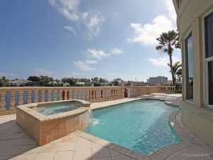 CARIBBEAN KEYS - Residential