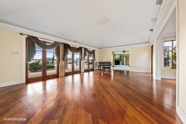 OLD PORT VILLAGE 4-A - Residential