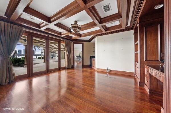 OLD PORT VILLAGE 4-A - Residential