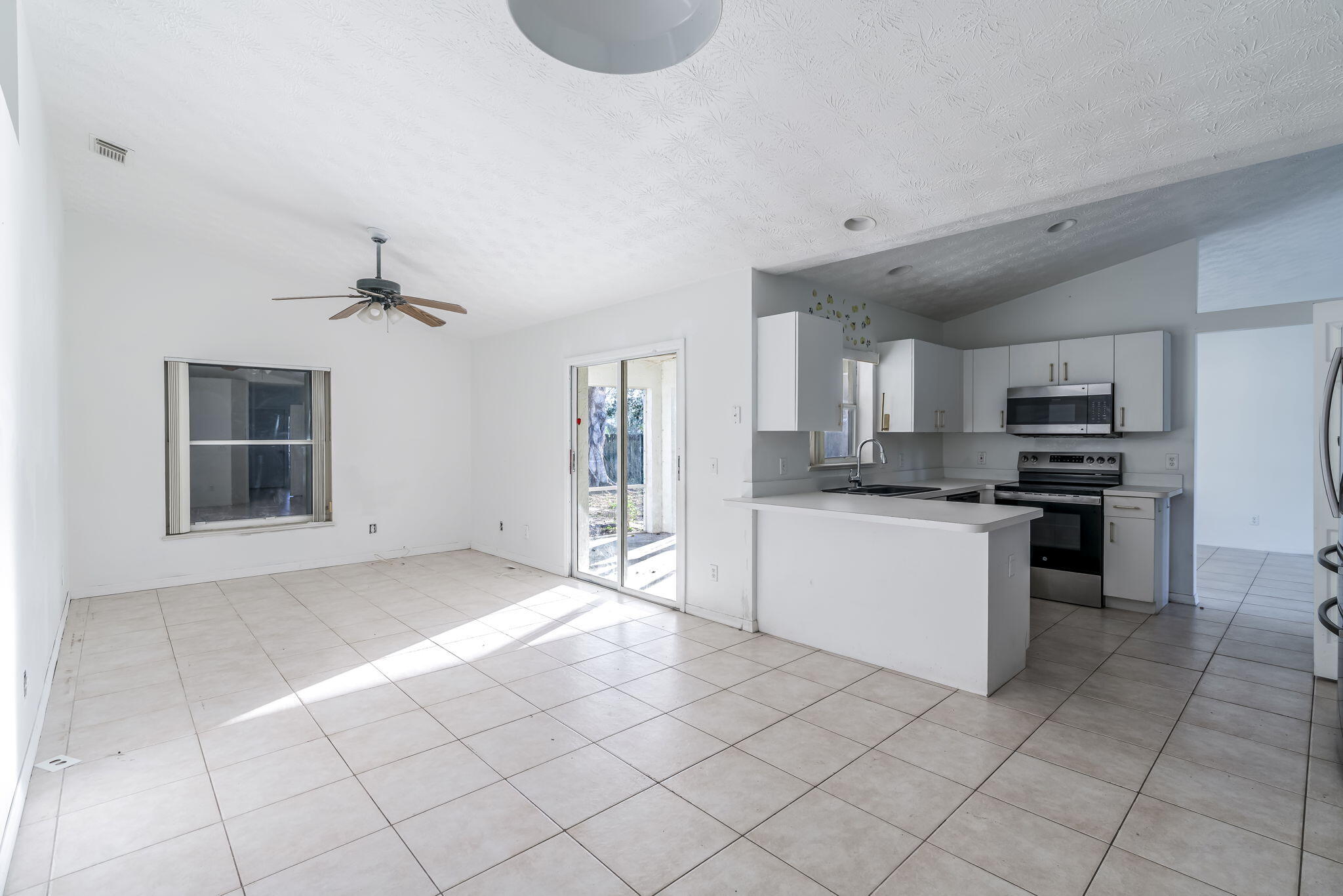 PORT ST LUCIE SECTION 4 - Residential