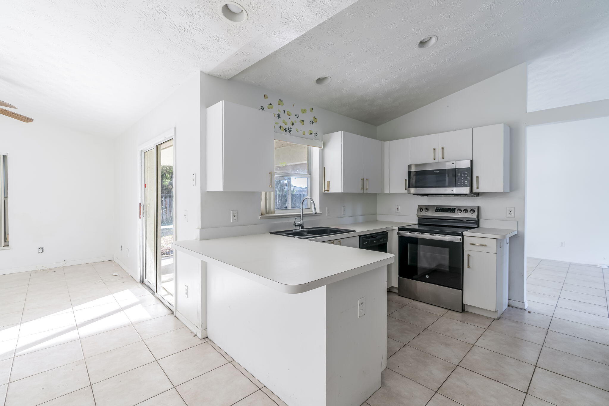 PORT ST LUCIE SECTION 4 - Residential