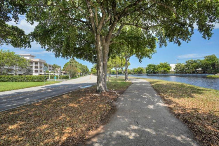 Palm Aire - Residential