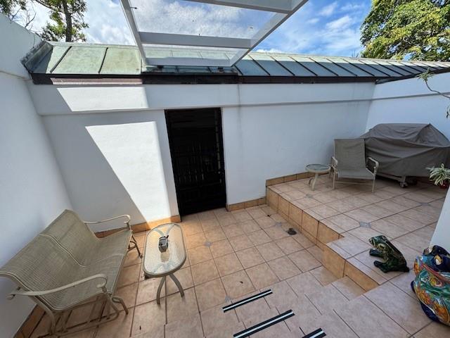 TOWERS OF QUAYSIDE - Residential