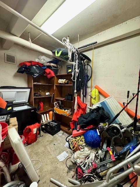 TOWERS OF QUAYSIDE - Residential