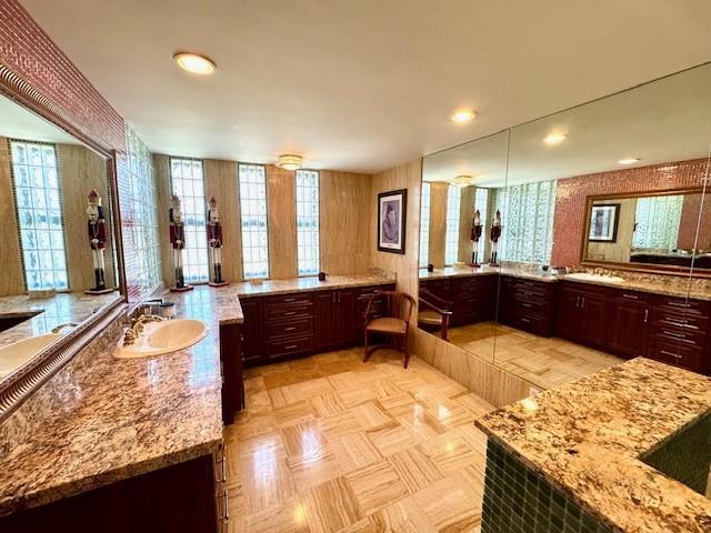 TOWERS OF QUAYSIDE - Residential