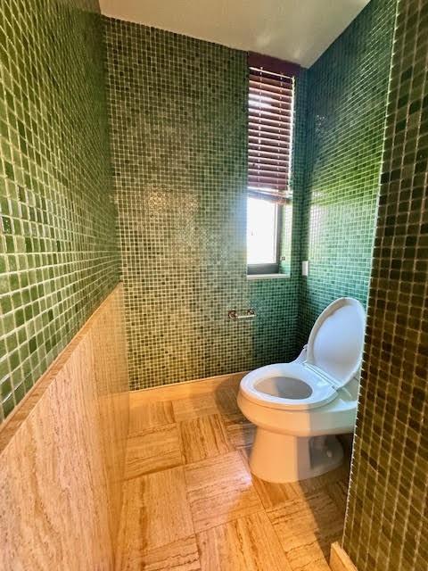 TOWERS OF QUAYSIDE - Residential