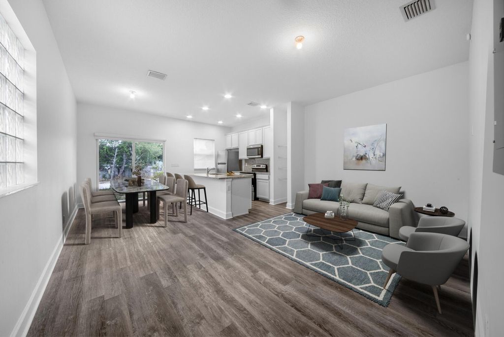 Photo of 607 N F Street, Lake Worth Beach, FL 33460 (MLS # R11166271)