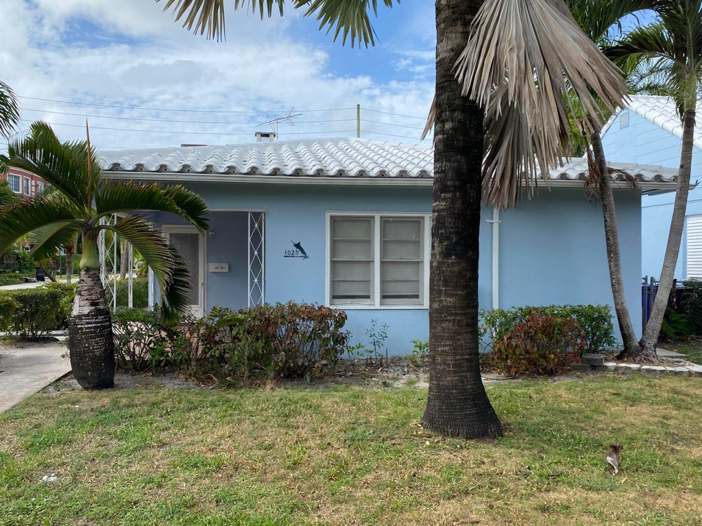 Photo of 1020 NE 3rd Street #1020, Fort Lauderdale, FL 33301 (MLS # B26064650)