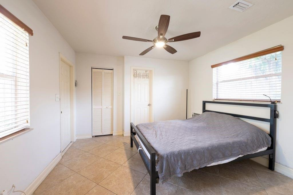 Dolphin Isles - Residential Income