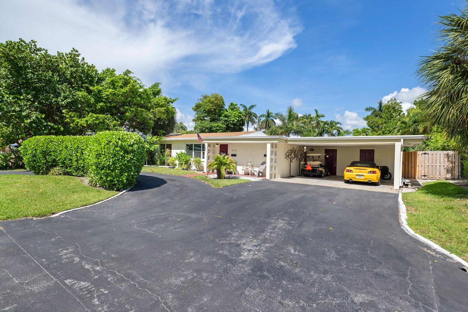 2713 NE 33rd Ave