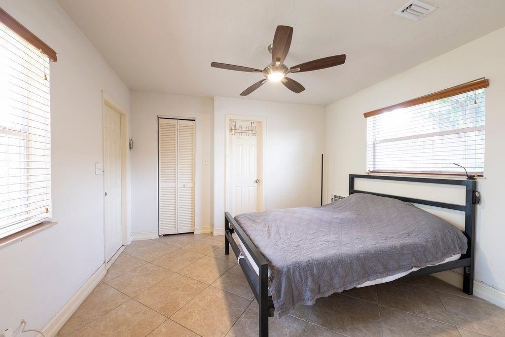 Dolphin Isles - Residential Income