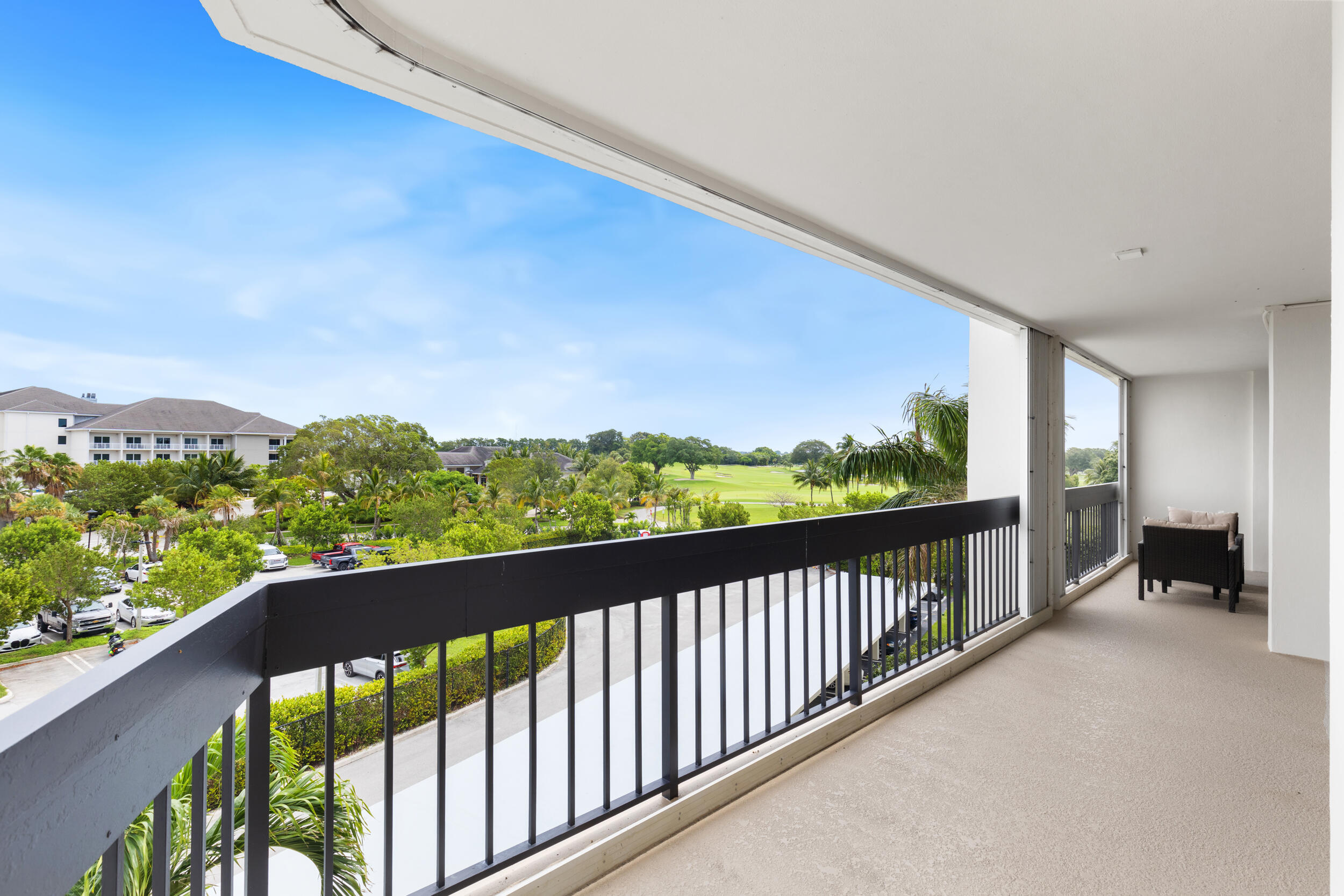 LANDS OF THE PRESIDENT CONDO 3 - Residential