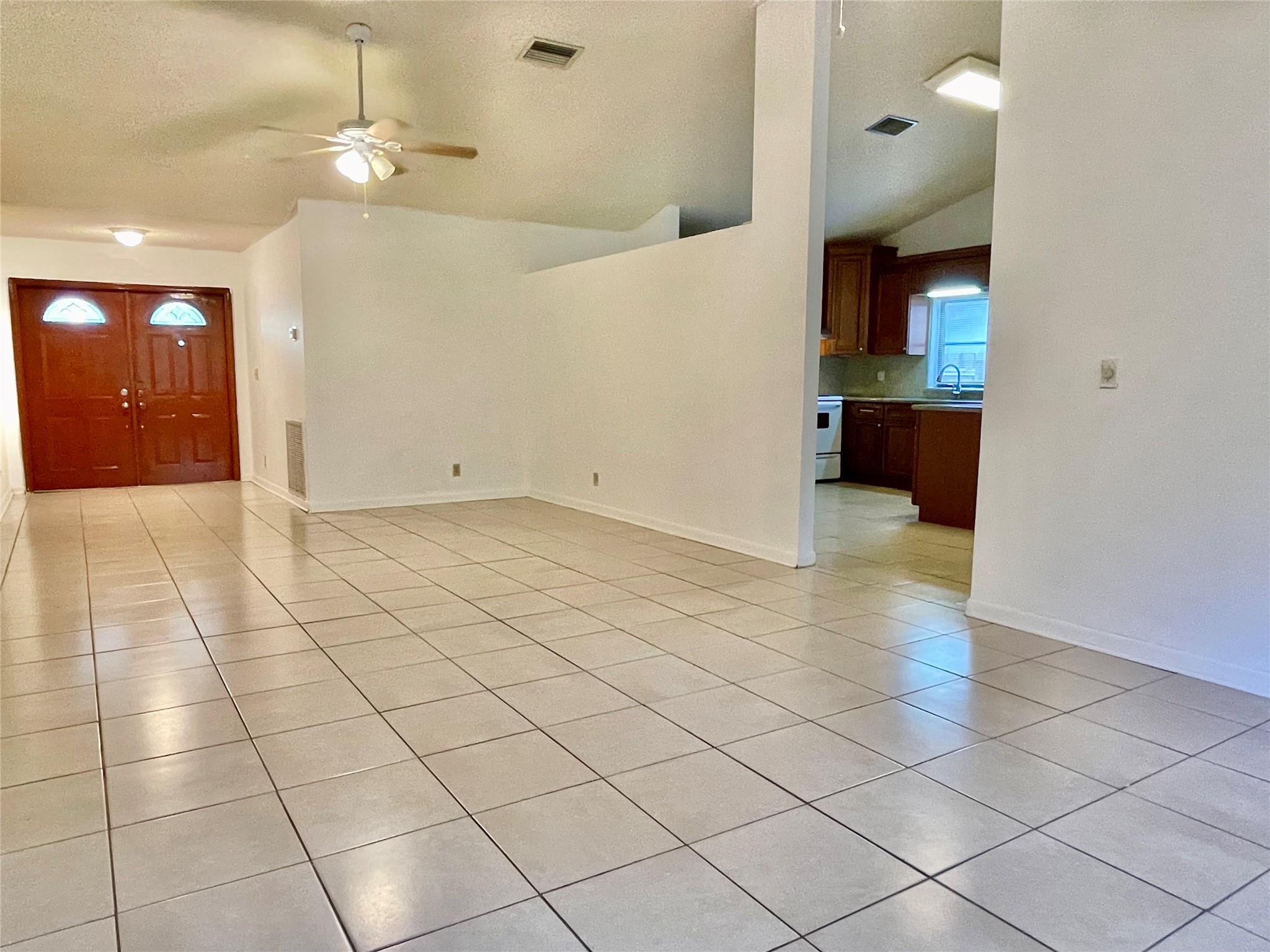 Springtree West - Residential Lease