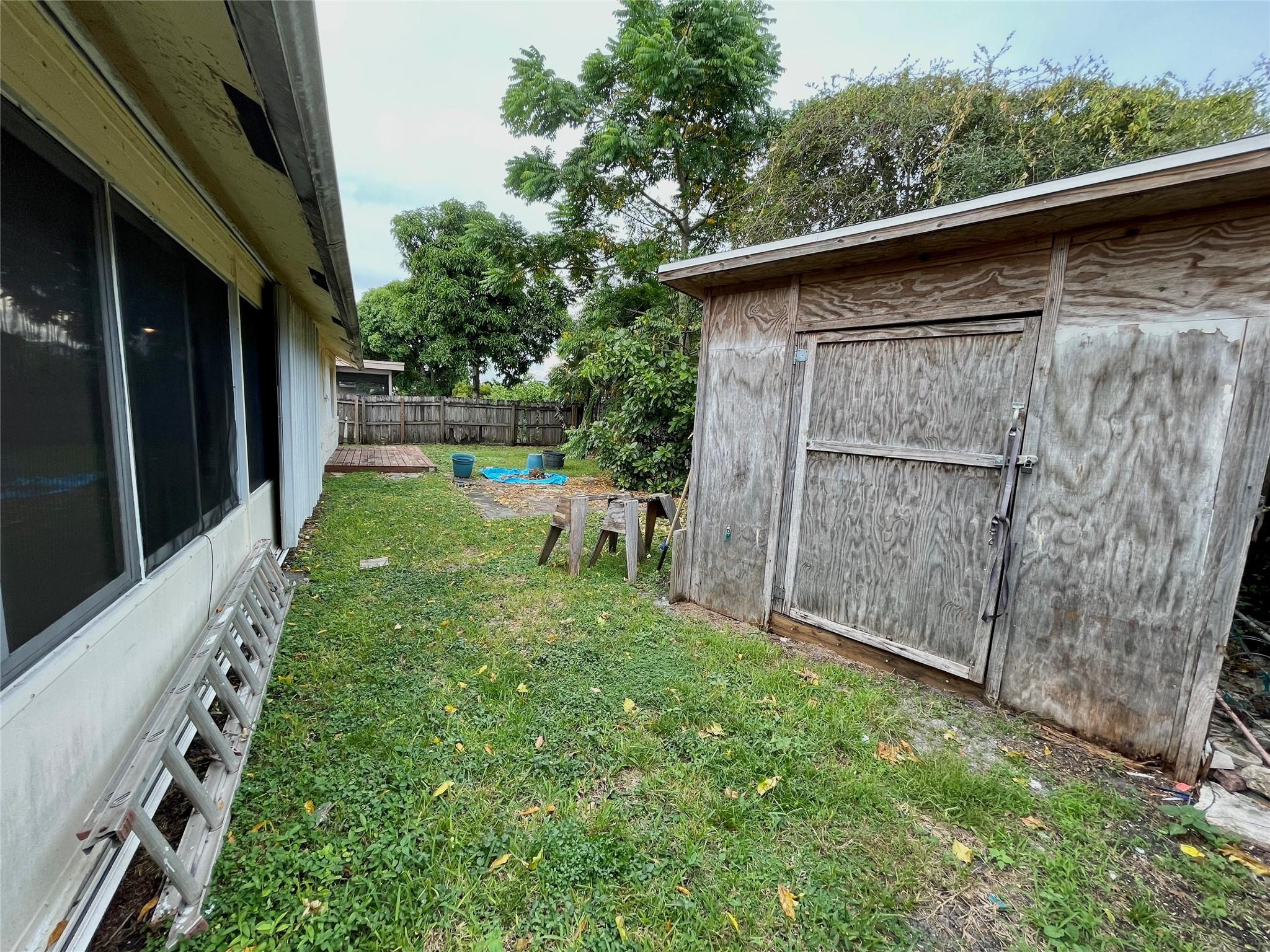 Springtree West - Residential Lease