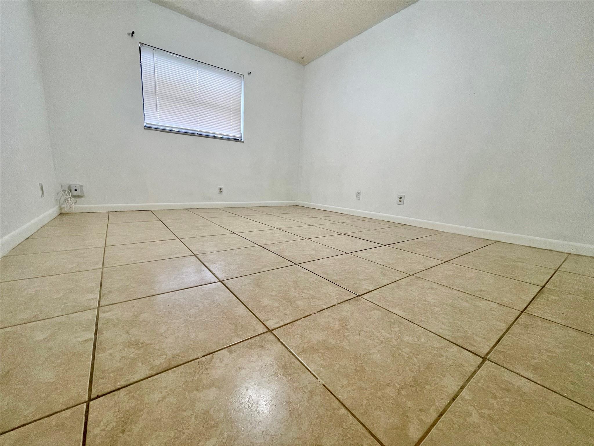 Springtree West - Residential Lease