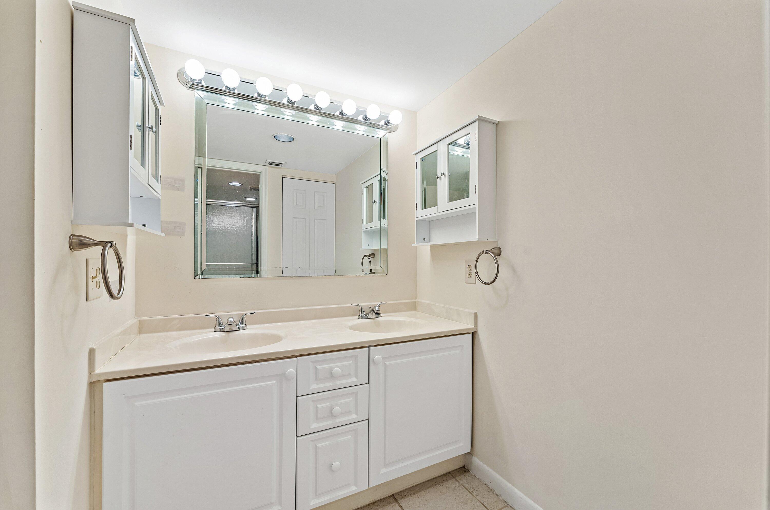 WYNMOOR ARUBA VILLAGE A CONDO - Residential