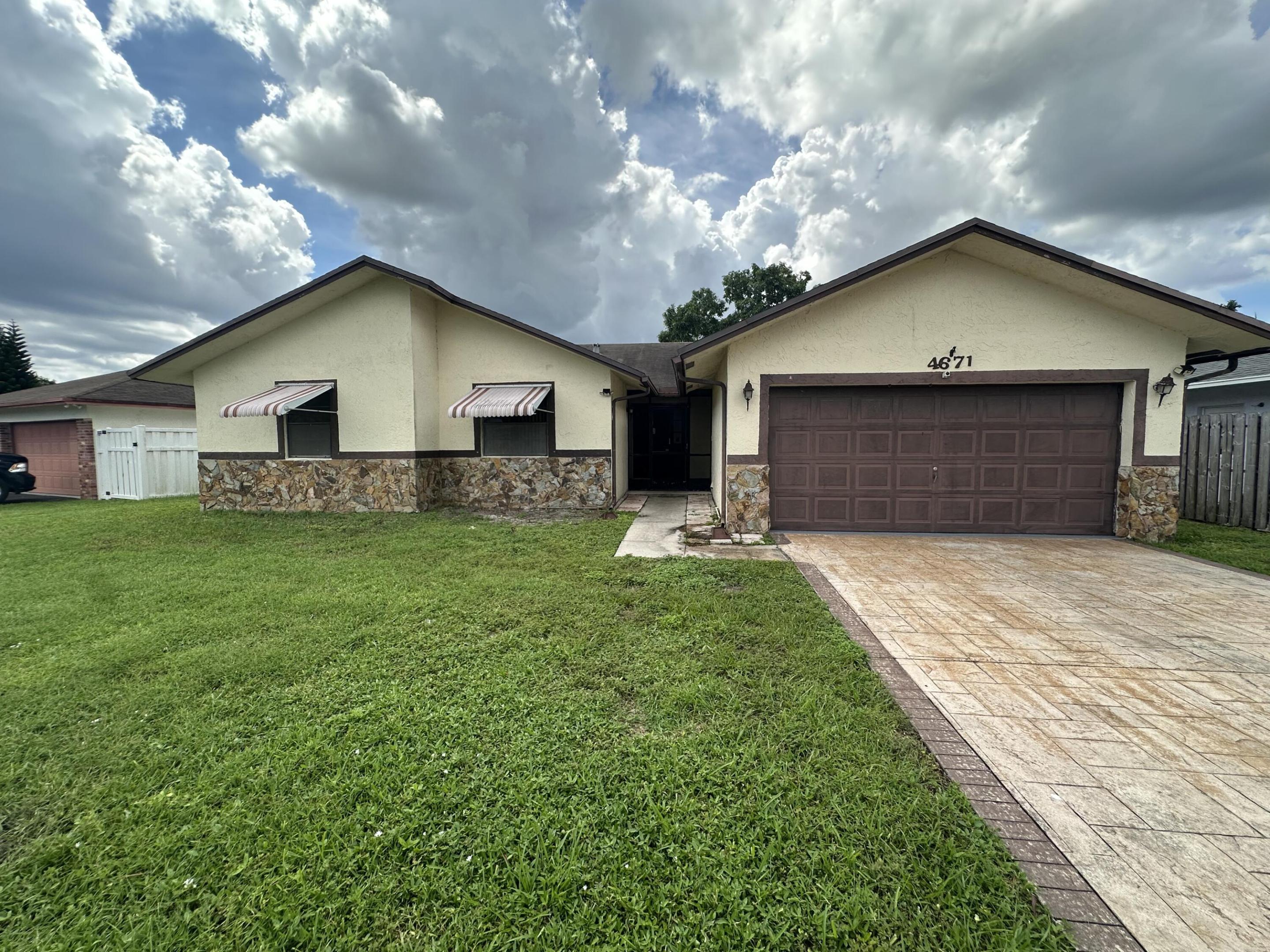 4671 NW 93RD Avenue