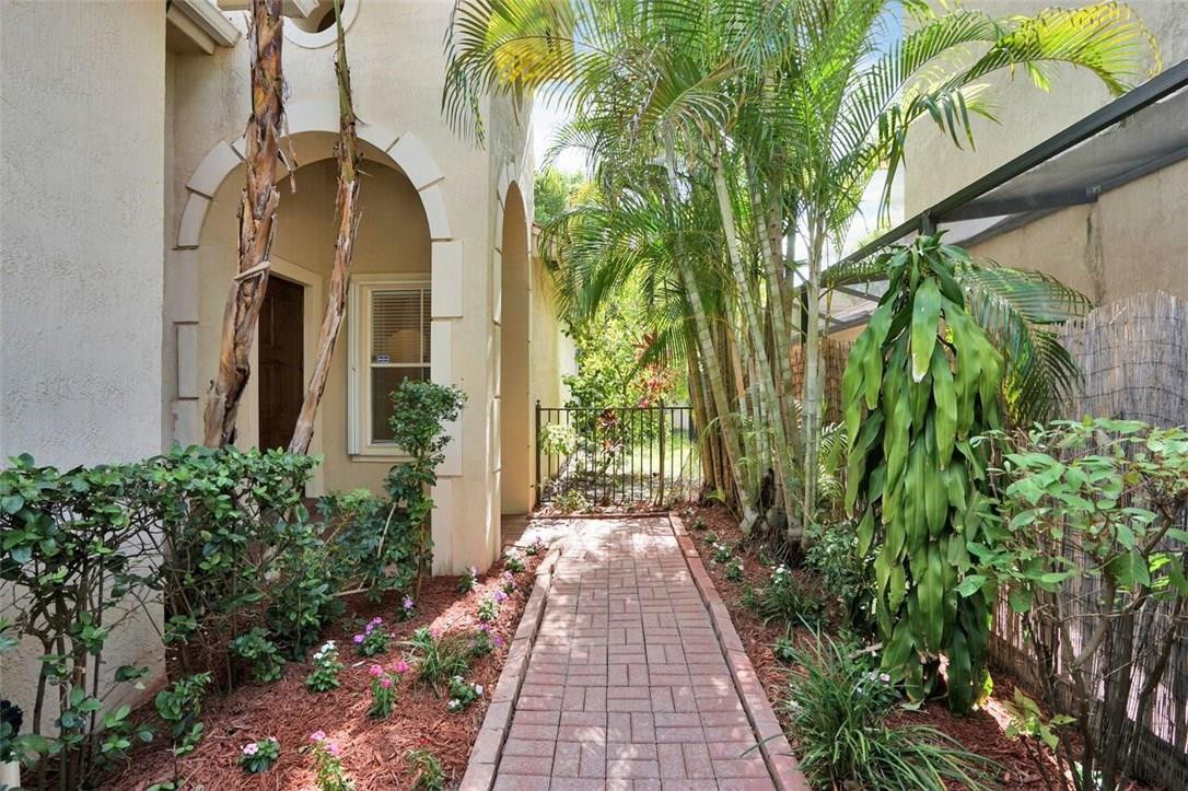 Heron Bay Four 160-1 B - Residential