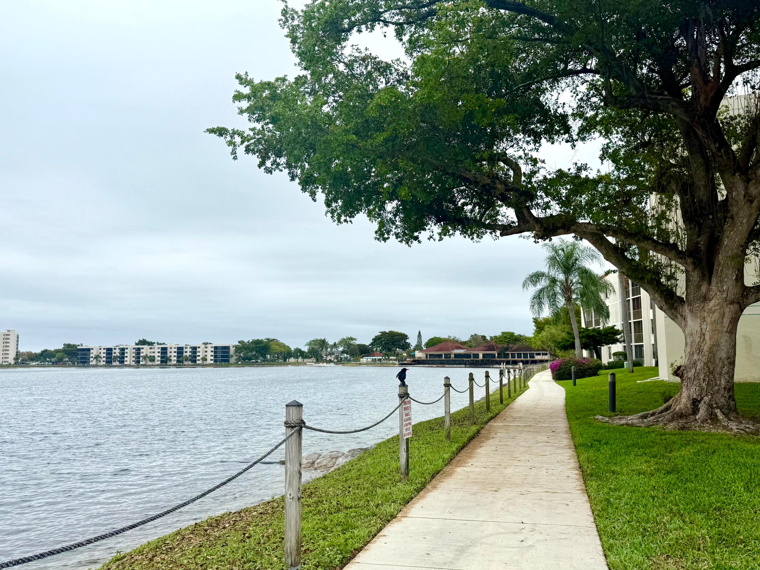 LAKE EMERALD CONDOMINIUM NO - Residential Lease