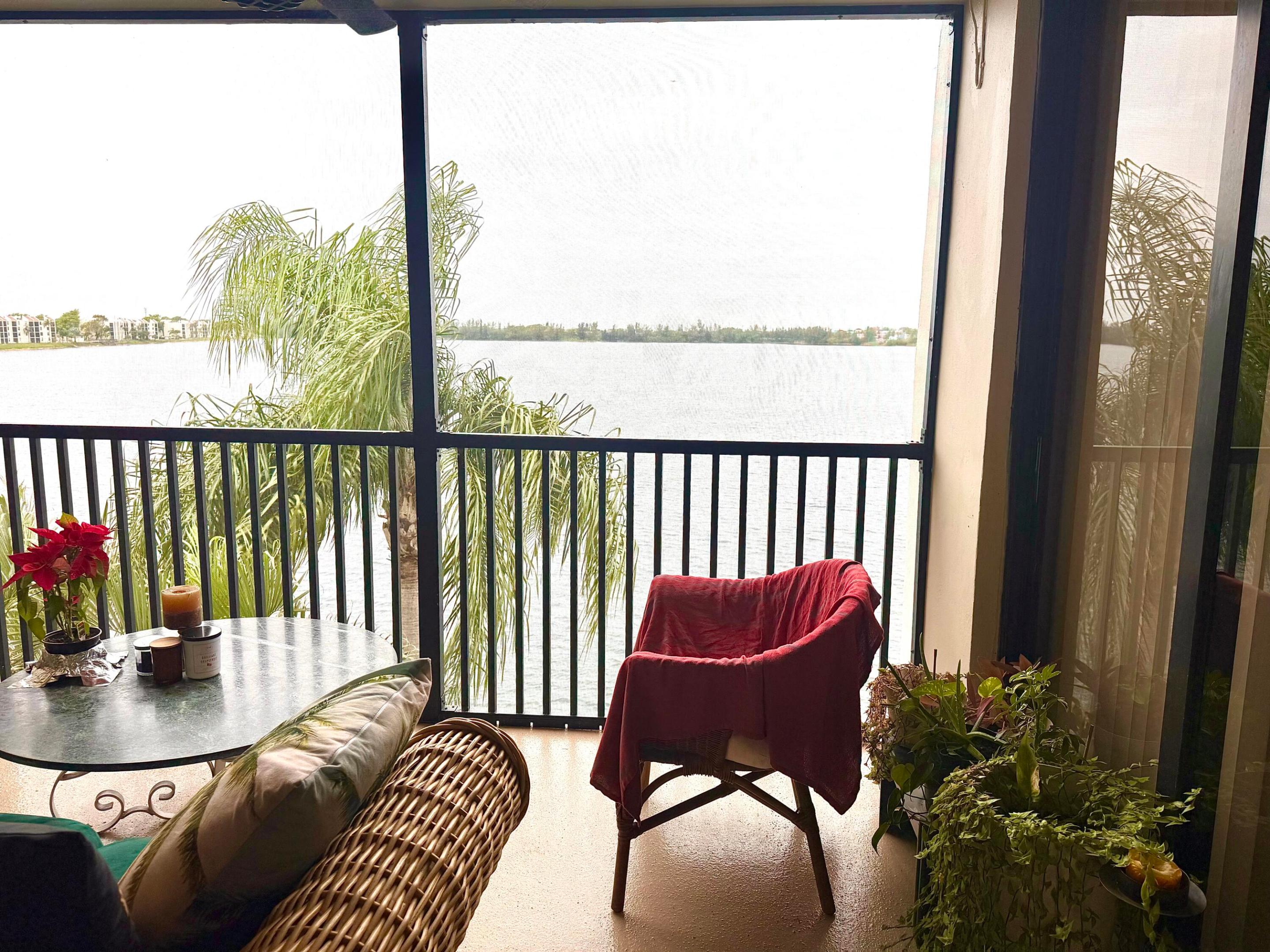 LAKE EMERALD CONDOMINIUM NO - Residential Lease