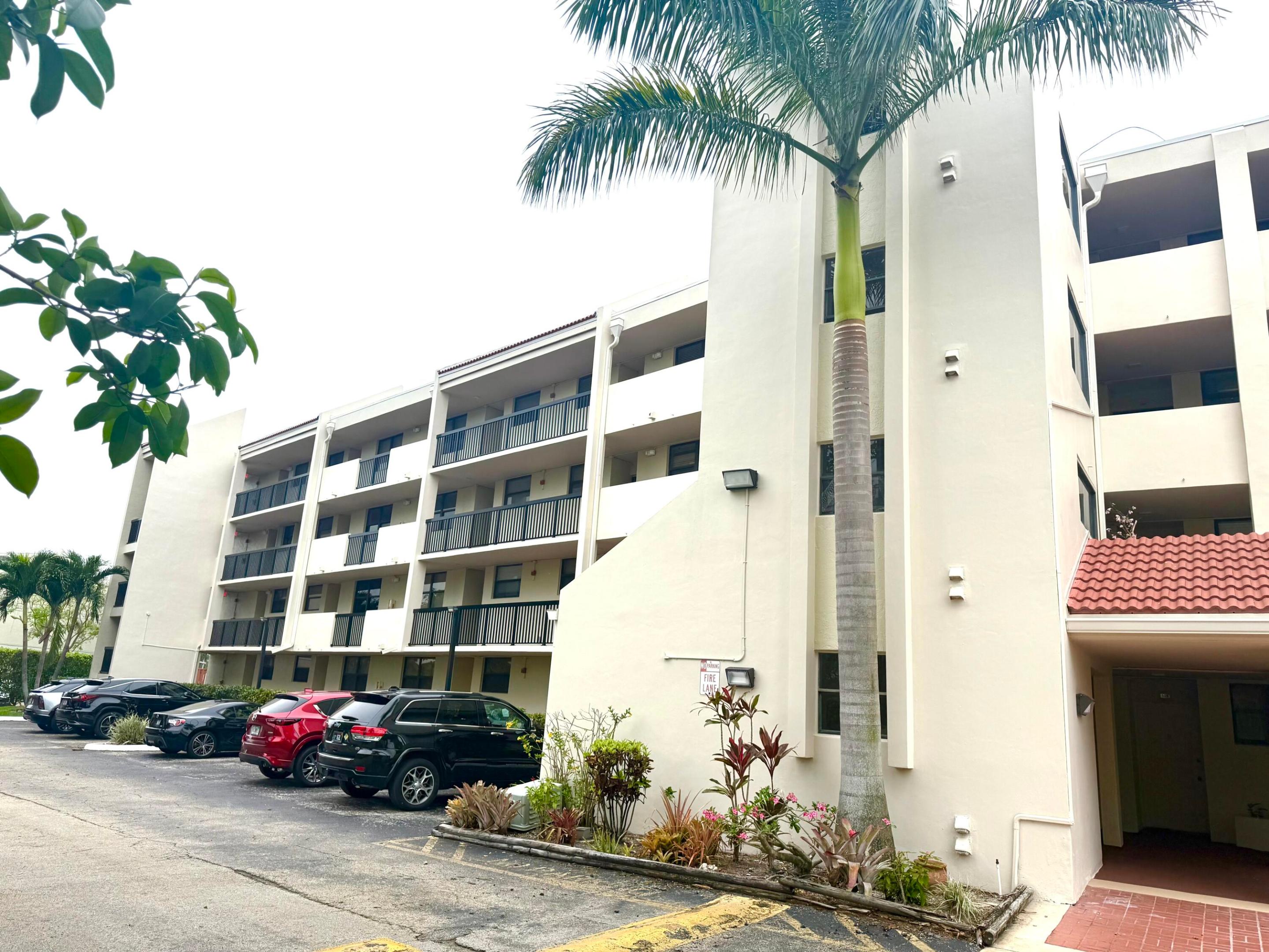 LAKE EMERALD CONDOMINIUM NO - Residential Lease