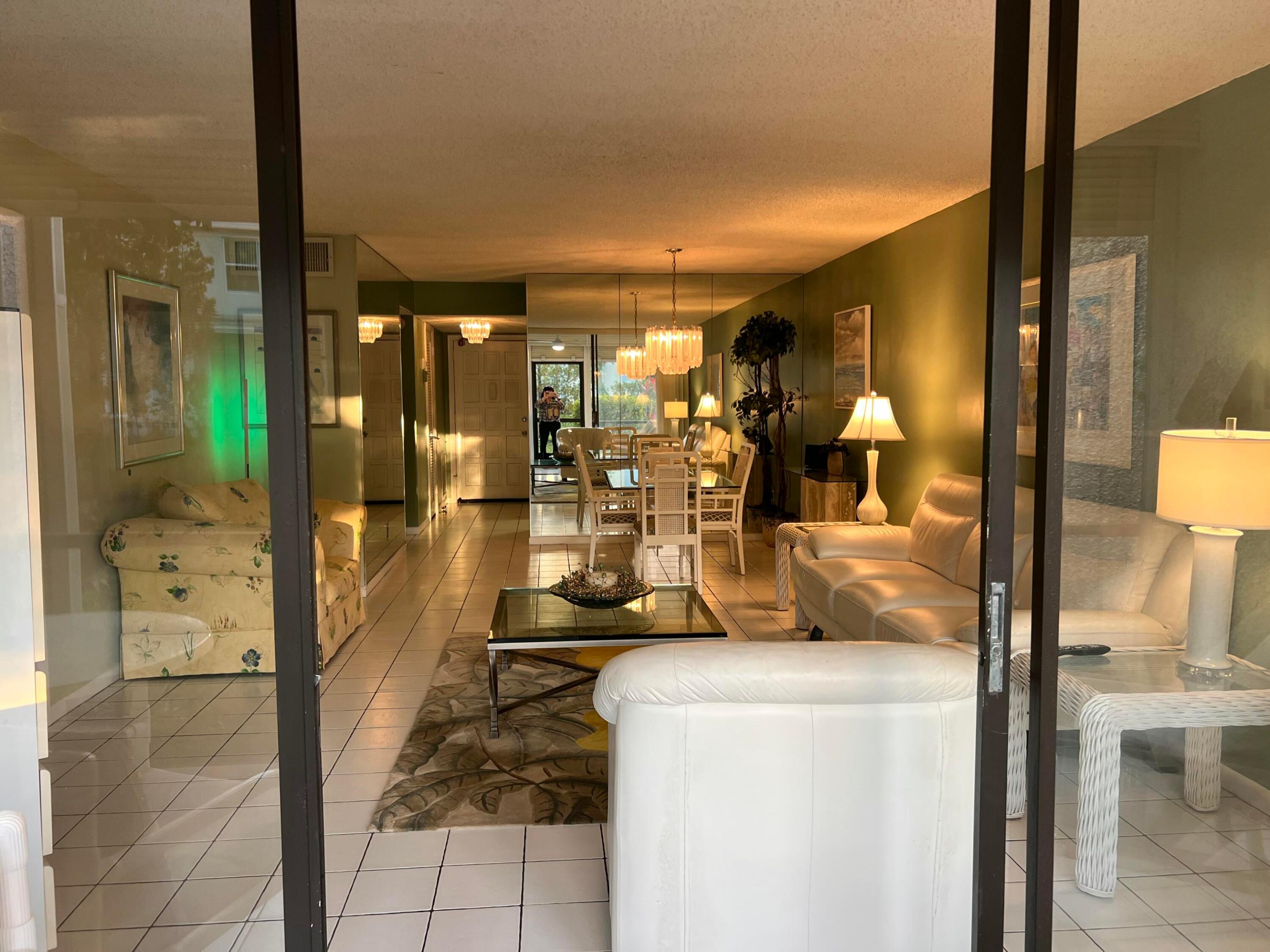 FOUNTAINS OF PALM BEACH CONDO 2 - Residential