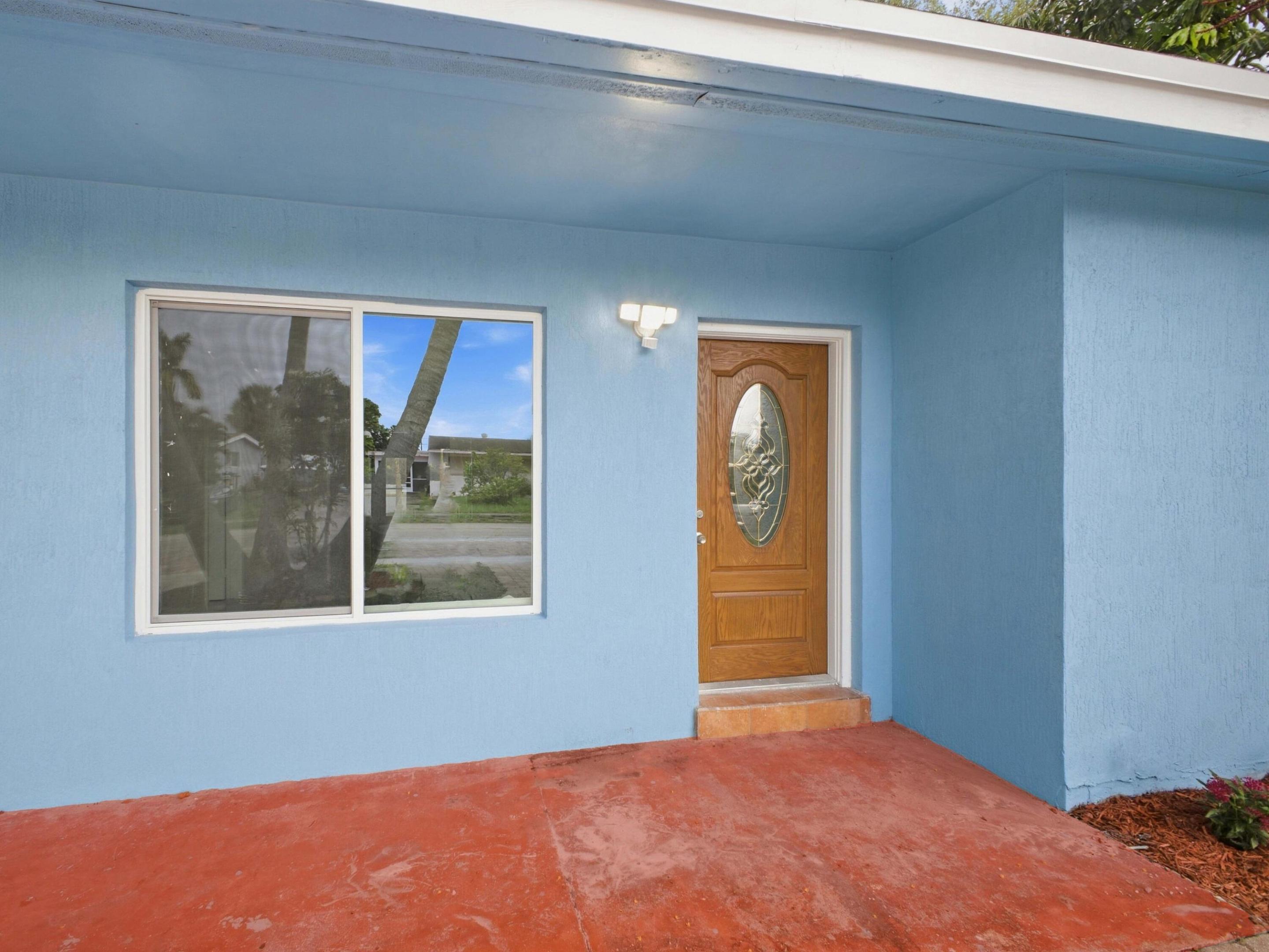 1421 Crest Drive