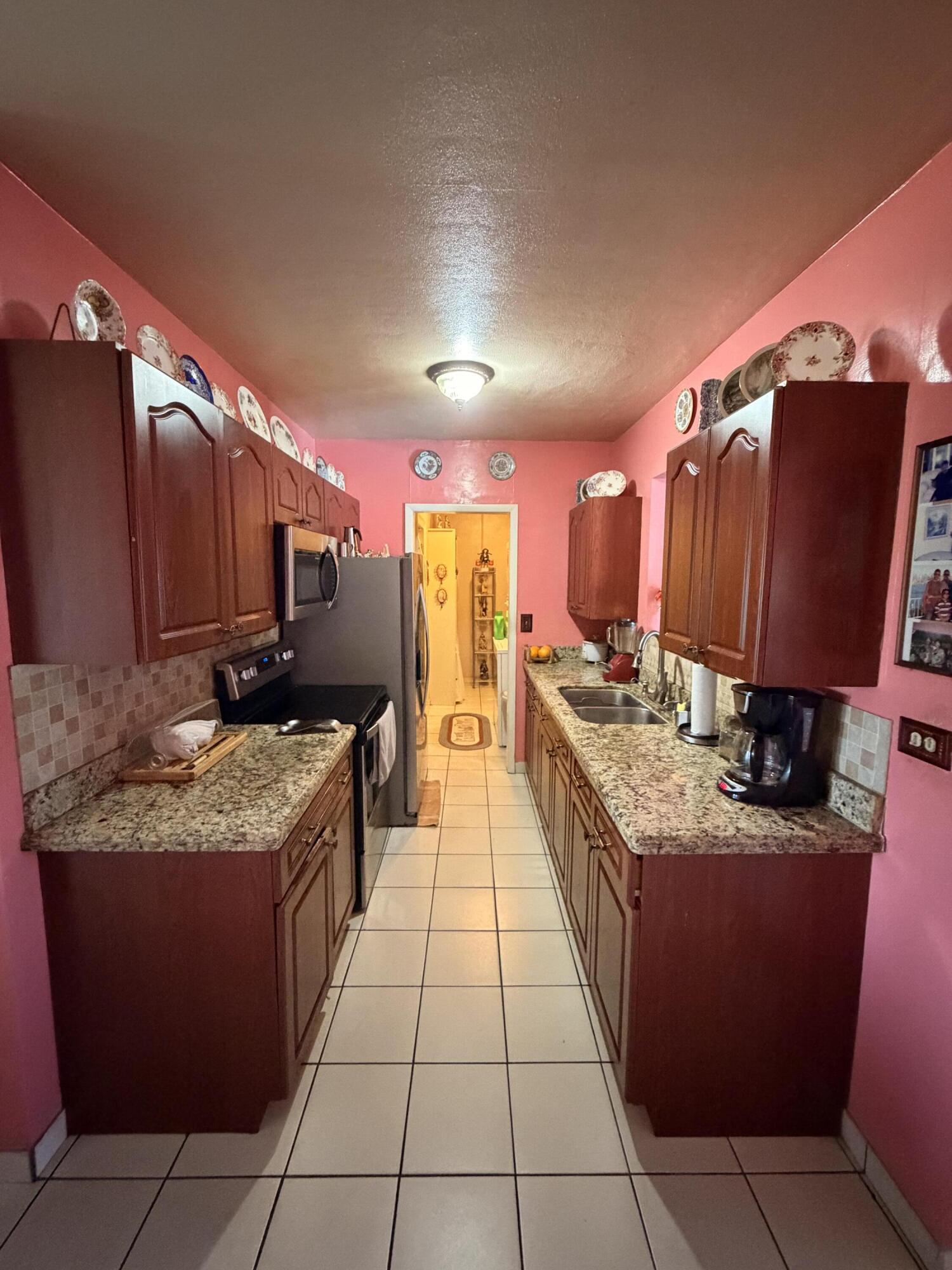 PALM SPRINGS 5TH ADDN SEC 1 - Residential