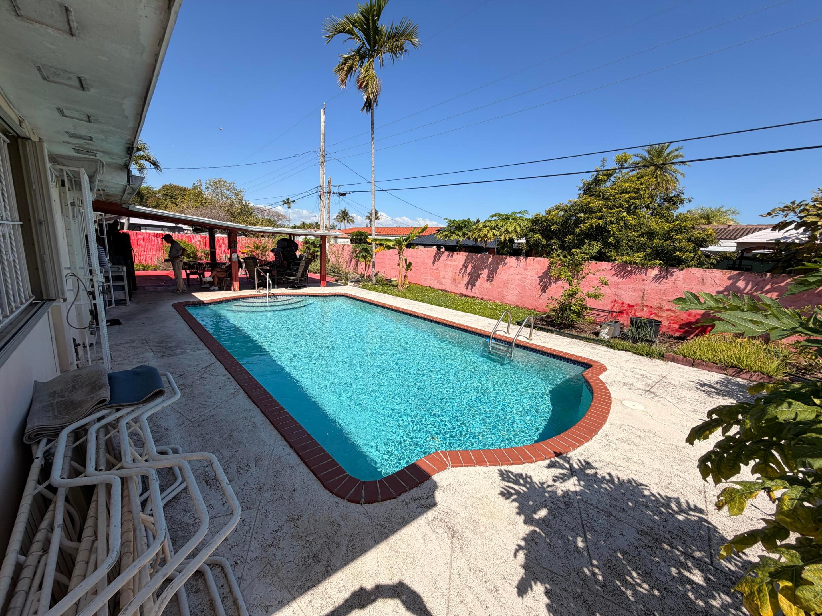 PALM SPRINGS 5TH ADDN SEC 1 - Residential
