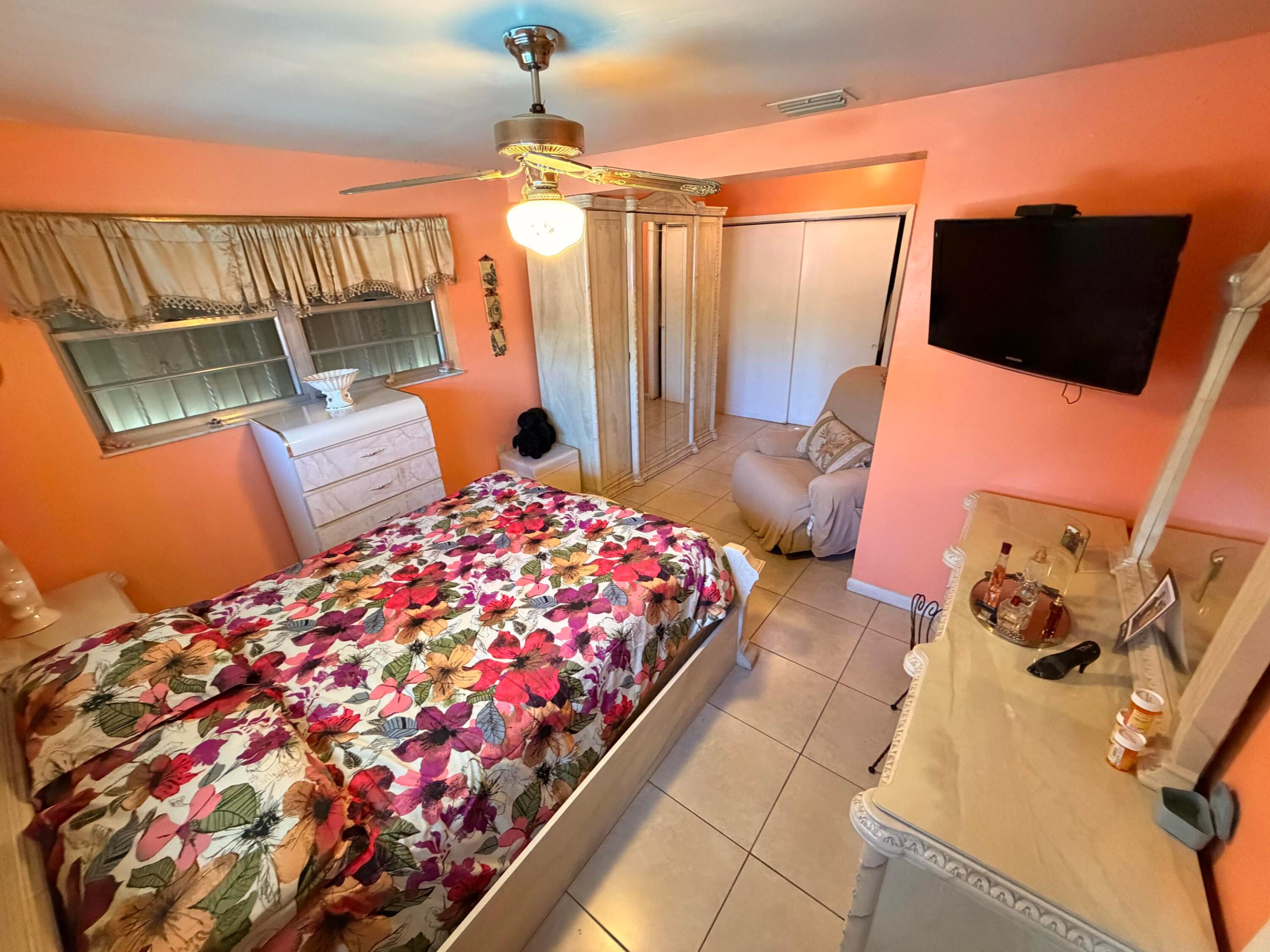 PALM SPRINGS 5TH ADDN SEC 1 - Residential