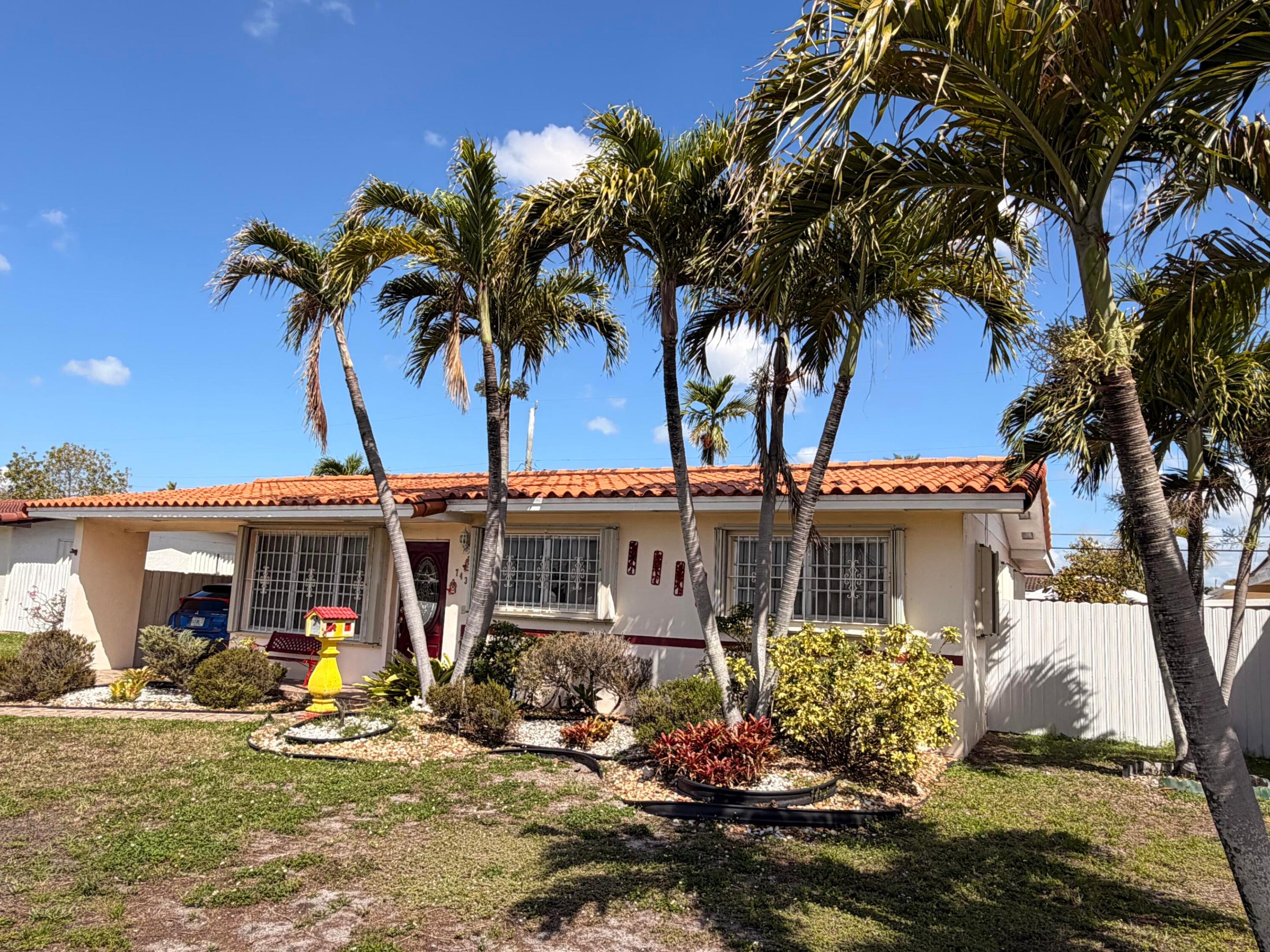 PALM SPRINGS 5TH ADDN SEC 1 - Residential
