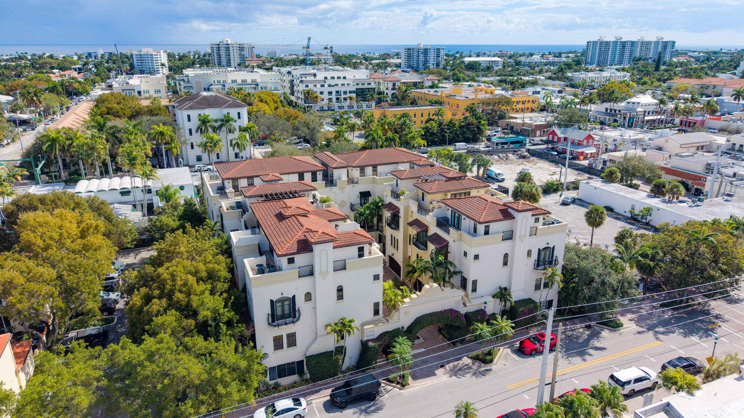 65 NE 4th Avenue J, Delray Beach, FL, 33483/$2,049,000 1 65 NE 4th Avenue J