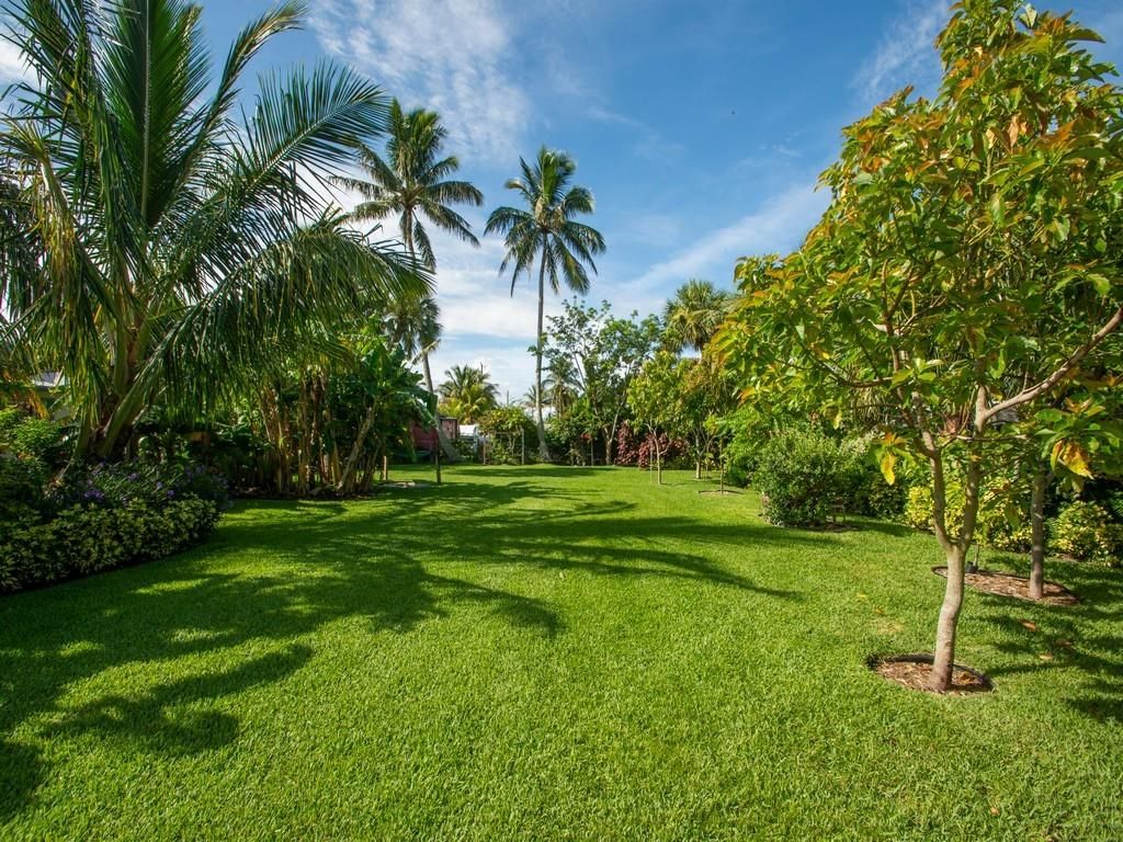Photo of 1569 Thumb Point Dr, Fort Pierce, FL 34949 (MLS # F10291677)